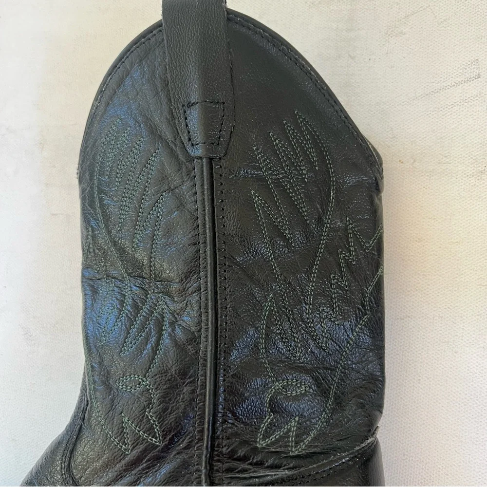 Old West black leather embroidered western boot